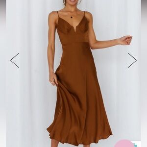 Hello Molly Dress - NO MISSING KISSES MIDI DRESS CHOCOLATE